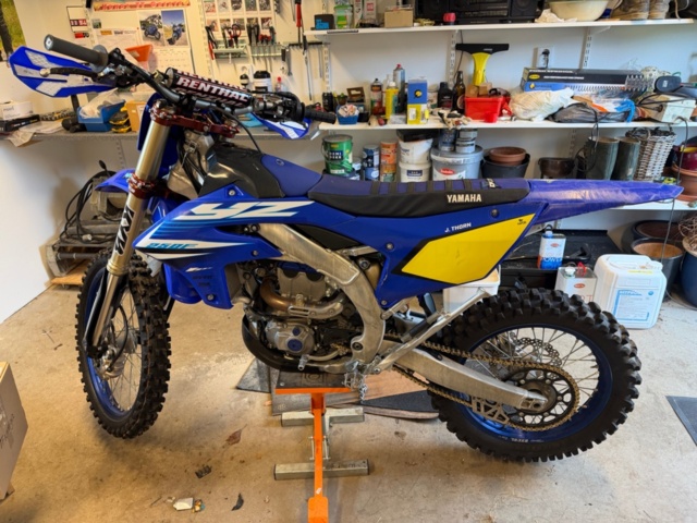 1515929-11 Motorcross - Yamaha YZ 250 F -2025