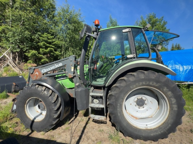 1529861-3 Traktor med frontlastare - Deutz-Fahr Agrofarm 110 med Quicke Q960