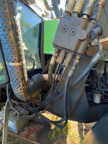 1529861-35 Traktor med frontlastare - Deutz-Fahr Agrofarm 110 med Quicke Q960