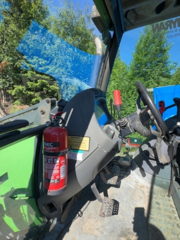 1529861-41 Traktor med frontlastare - Deutz-Fahr Agrofarm 110 med Quicke Q960