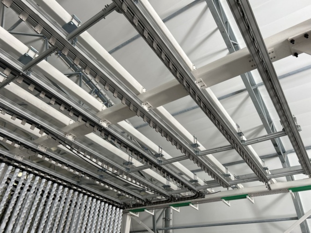 1504262-9 Vertikalodlingssystem med styrsystem - modulbaserat system