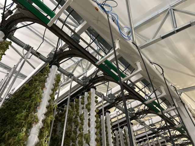1504262-11 Vertikalodlingssystem med styrsystem - modulbaserat system