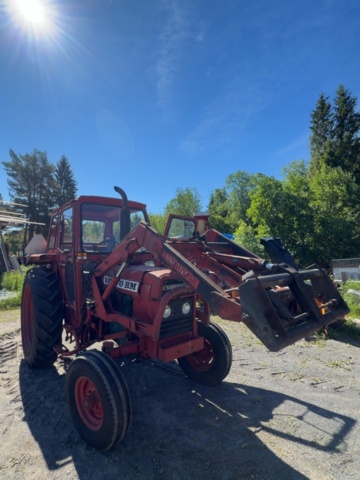 1529862-3 Traktor med lastare - Volvo BM T 500 H