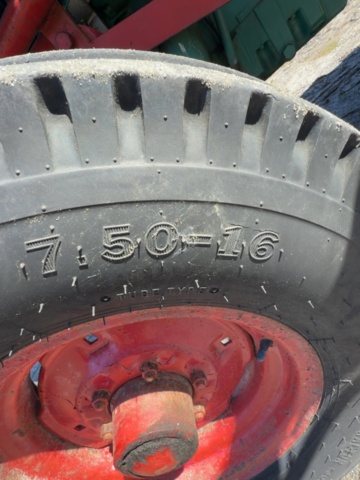 1529862-17 Traktor med lastare - Volvo BM T 500 H