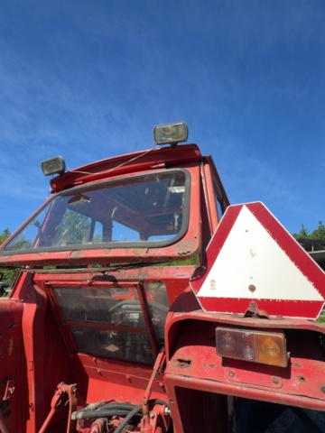1529862-24 Traktor med lastare - Volvo BM T 500 H