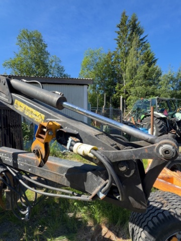 1529864-15 Skogsvagn med kran och grip - FTG K35