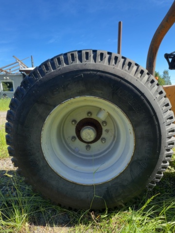 1529864-23 Skogsvagn med kran och grip - FTG K35