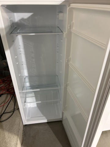1504274-2 Kylskåp – Logik LTR143W23E