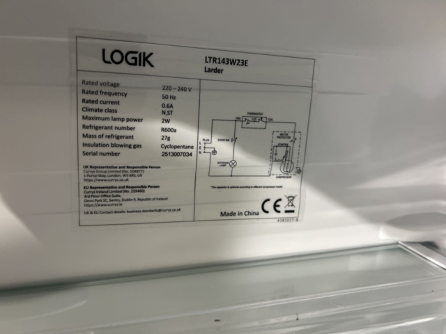 1504274-4 Kylskåp – Logik LTR143W23E