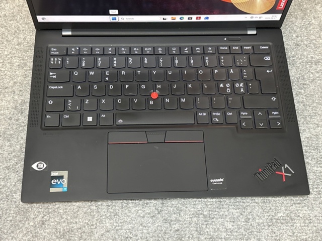 1511329-3 Lenovo ThinkPad X1 Carbon G10 - 32GB / 512GB