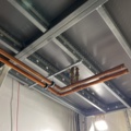 1504284-6 Fjärrvärmeanläggning med ventilations- och filtersystem för odlingstält