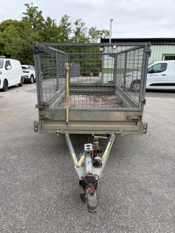 1464184-2 Grill trailer - Thule TGAB L0751