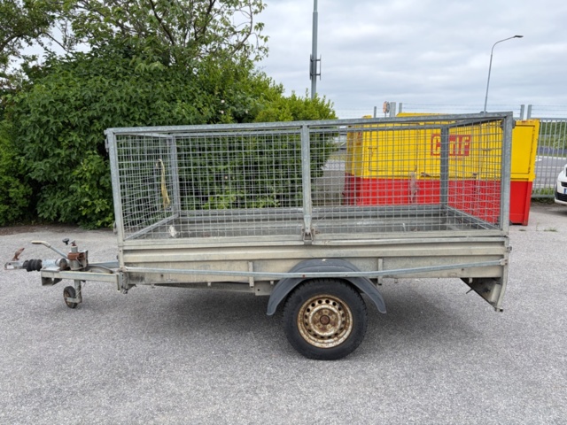 1464184-8 Grill trailer - Thule TGAB L0751