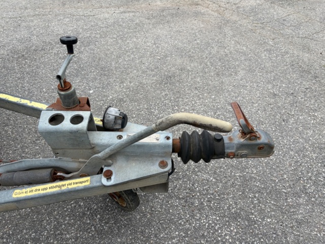 1464184-16 Grill trailer - Thule TGAB L0751