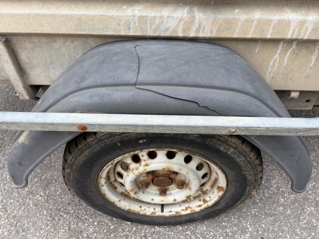 1464184-20 Grill trailer - Thule TGAB L0751