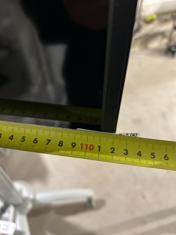 1504287-11 TV ca 44" med stativ - Sharp