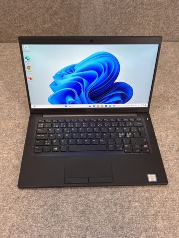 1511332-14 Laptop, Dell Latitude 7390 - 16GB / 256GB