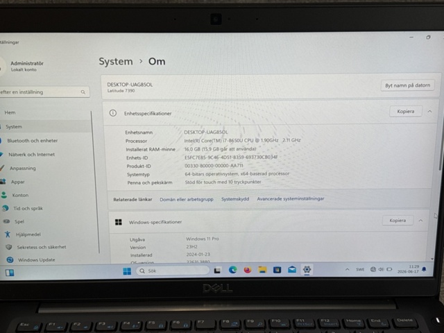 1511332-7 Laptop, Dell Latitude 7390 - 16GB / 256GB