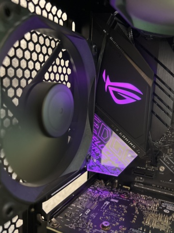 1511336-13 Gamingdator - Fractal, ROG, Corsair, Nvidia m.fl.