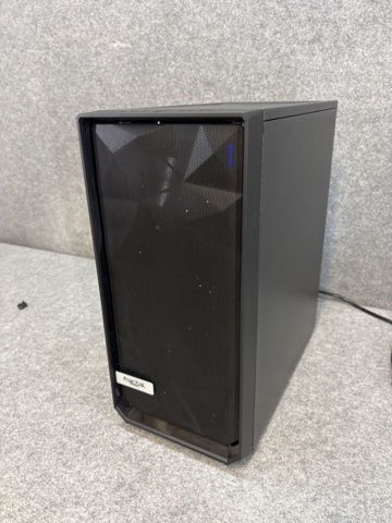 1511336-23 Gamingdator - Fractal, ROG, Corsair, Nvidia m.fl.