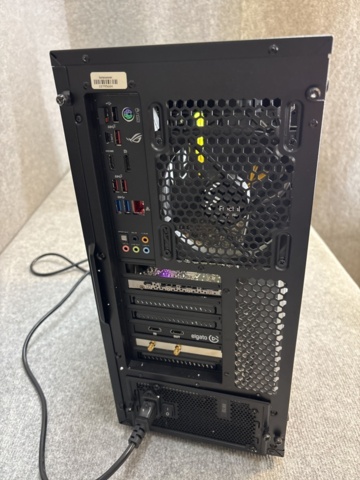 1511336-24 Gamingdator - Fractal, ROG, Corsair, Nvidia m.fl.