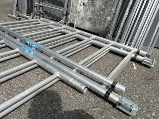 1535523-8 Scaffolding - Zarges