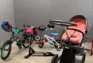 1535529 Stroller, bicycles, kickbikes, etc.