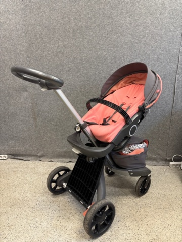 1535529-11 Stroller, bicycles, kickbikes, etc.
