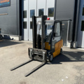 1543720-1 Electric forklift with charger - Jungheinrich EFG-Vac16 SP G-330ZZ