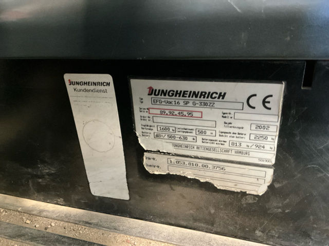 1543720-16 Electric forklift with charger - Jungheinrich EFG-Vac16 SP G-330ZZ