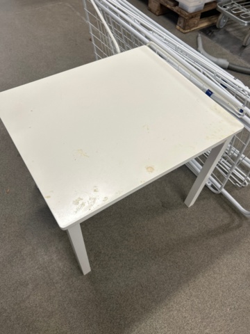 1535533-23 Soffa, hushållsartiklar, köksutrustning, m.m.