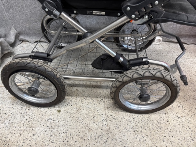 1535539-5 Stroller, golf cart, dog basket, etc.