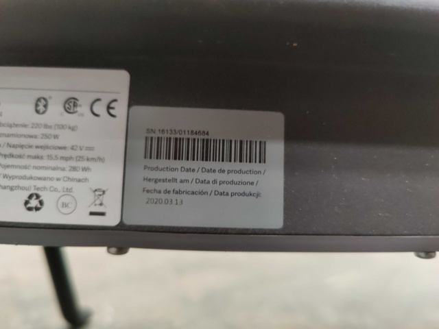 1543820-25 2 pcs Electric Scooters Ninebot M365