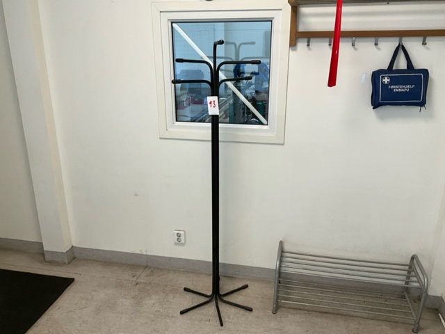1543807-2 Coat hanger, hat rack and shoe rack