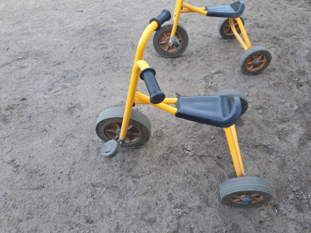 1544630-3 2st Barncyklar RABO