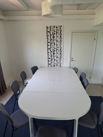 1544634-1 Conference table with chairs