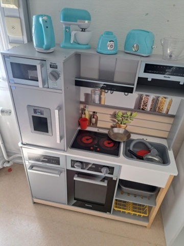 1544644-1 Miele toy kitchen