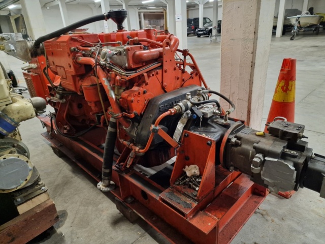 1524769-2 Marin dieselgenerator med hydraulpump - Scania