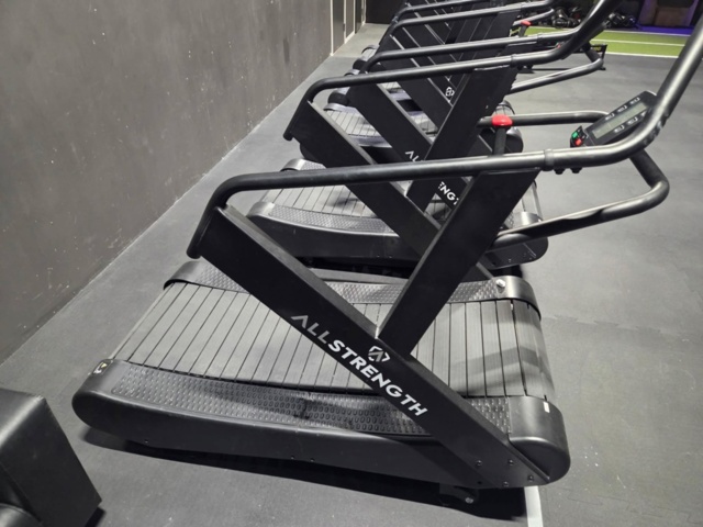 1475347-1 Samling med Curvebands/Air Runners - AllStrength