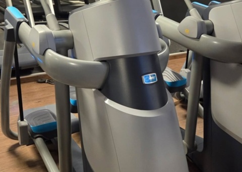 Crosstrainer/AMT - Precor 885 med P80-skärm