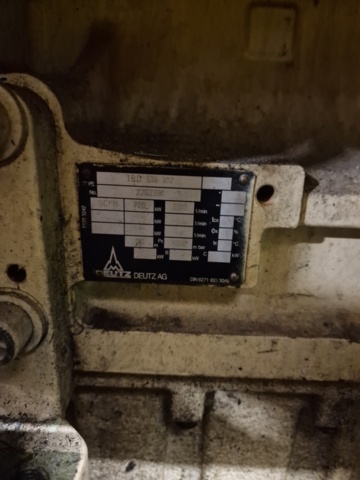 1524770-3 Marin dieselmotor V12 - Deutz TBD 616 V12
