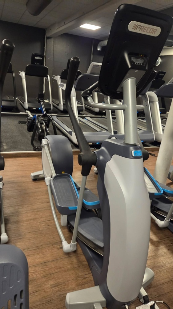 1475356-1 Crosstrainer - Precor EFX865