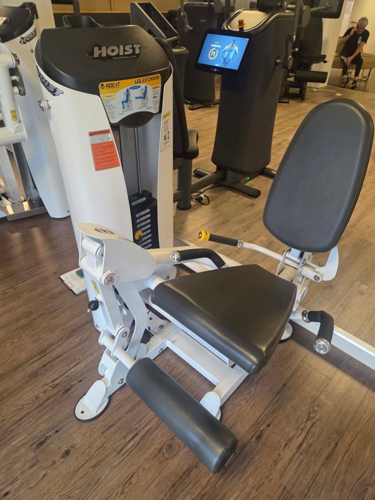 1475422-1 Benspark sittande - Hoist Fitness Roc-it-serien