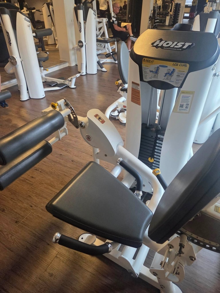 1475441-2 Sittande lårcurl - Hoist Fitness Roc-it-serien