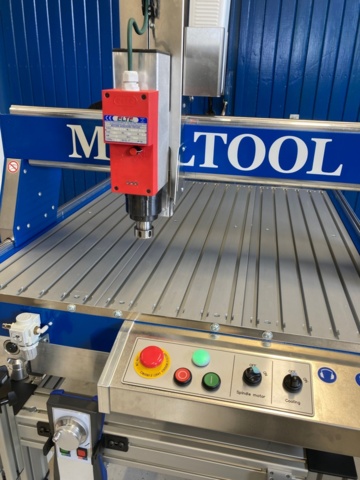 1529866-3 Ny CNC-fräsmaskin med tillbehör – Milltool MT021000SE