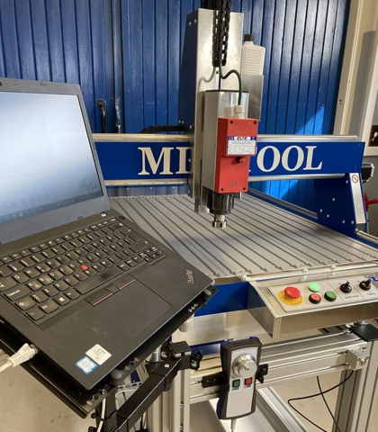 1529866-4 Ny CNC-fräsmaskin med tillbehör – Milltool MT021000SE