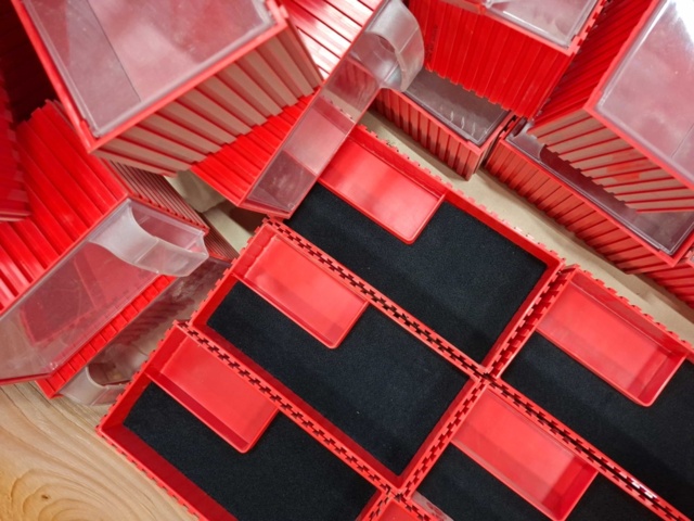 1545261-4 Small parts boxes, holders for drills etc.