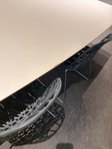 1533306-5 Conference table with 6 chairs
