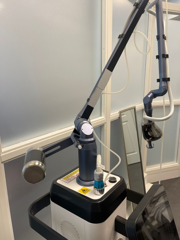 1421928-2 Fractional CO₂ laser - Nubway F12