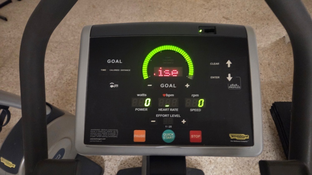 1500126-2 Motionscykel - Technogym